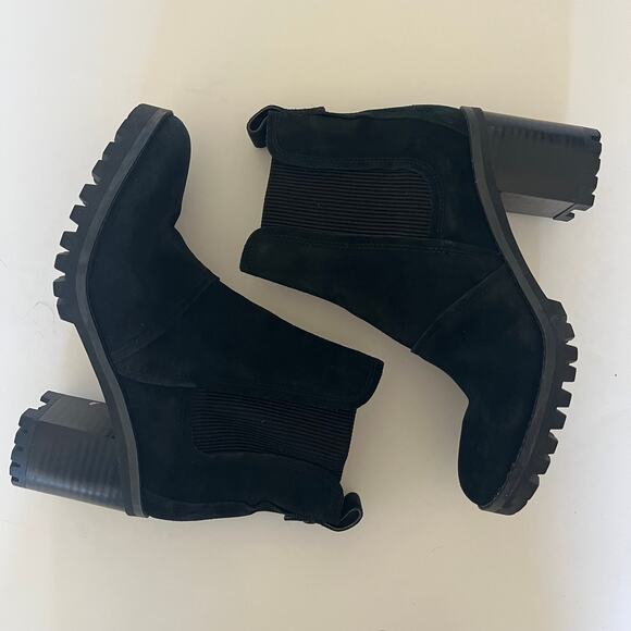 UGG 'Hazel' Women's 6 Waterproof Black Suede Ankle Boot Chunky Heel Bootie - Picture 3 of 10